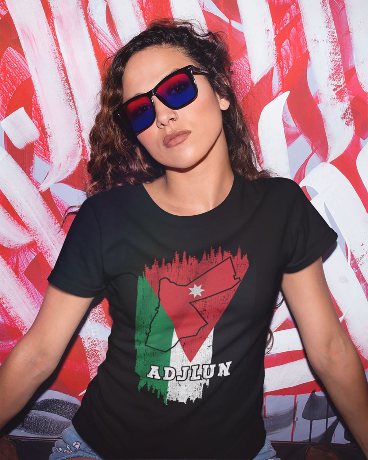 Jordanien-Flagge, Karte und Stadt – Adjlun Unisex T-Shirt