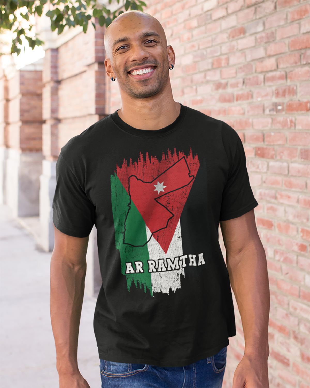 Jordanien-Flagge, Karte und Stadt – Ar Ramtha Unisex T-Shirt