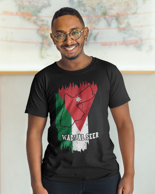 Jordanien-Flagge, Karte und Stadt – Wadi Al Seer Unisex T-Shirt