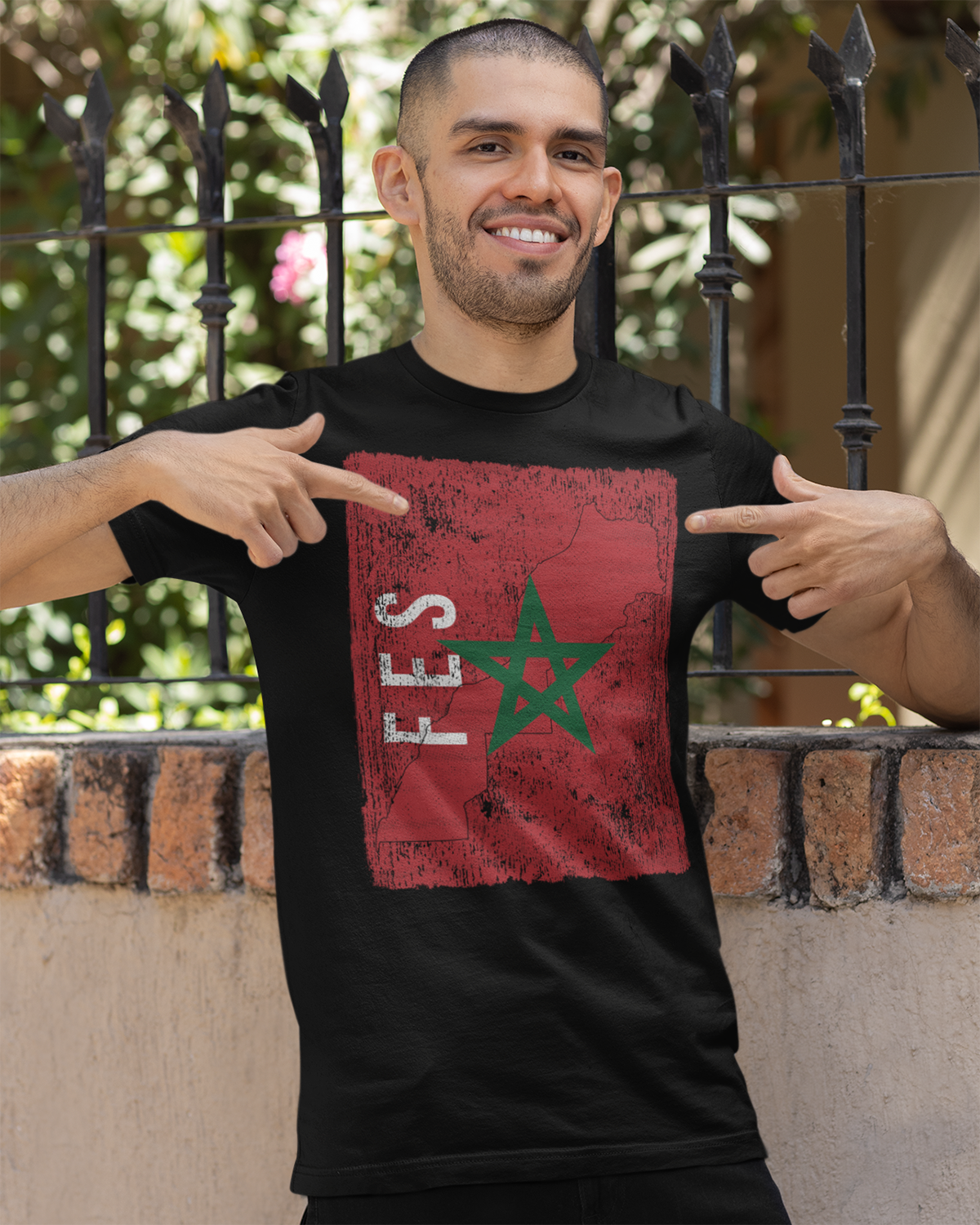 Morocco Flag, Map & City - Fes Unisex T-shirt