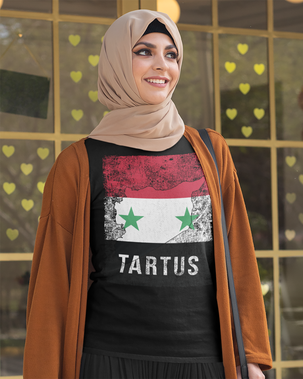 Syrien Flagge, Karte & Stadt - Tartus Unisex T-Shirt